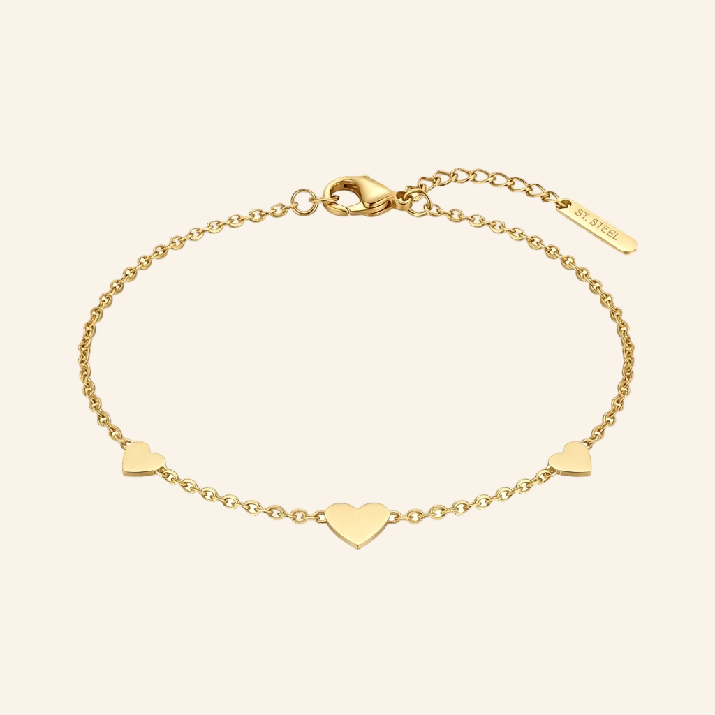 Magic Heart Armband in Gold mit drei kleinen Herzen